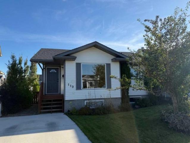 House for sale in Medicine Hat, Alberta