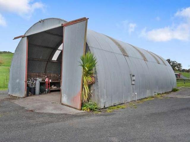 House for sale in Bombay