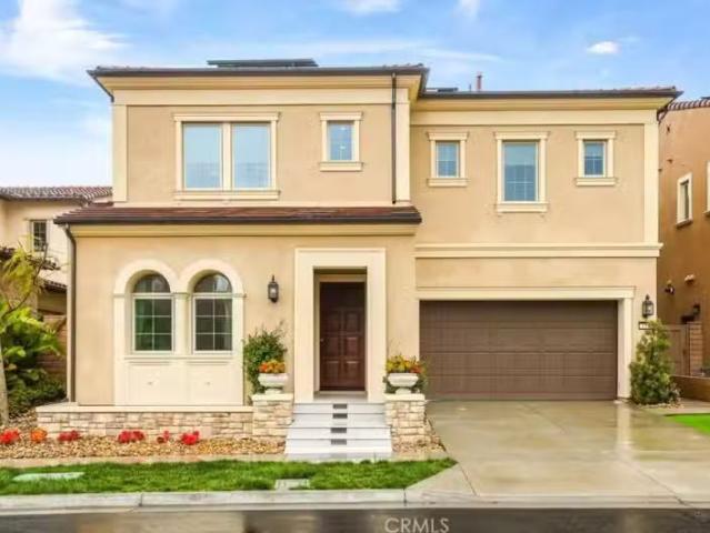 House for sale in Irvine