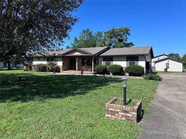 House for sale in Sikeston, Missouri