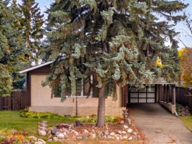 House for sale in Mills Haven, Sherwood Park