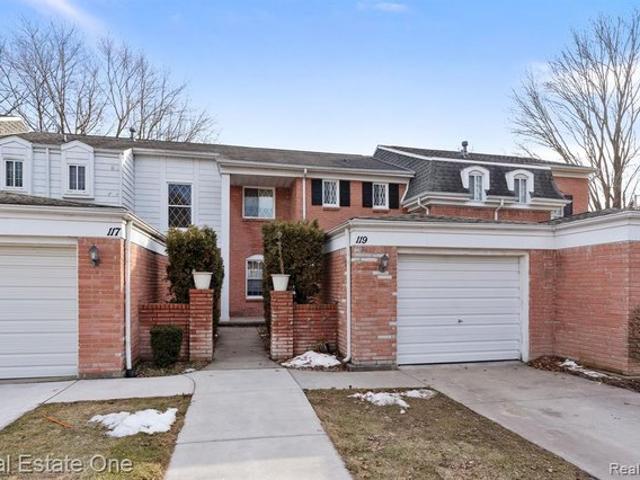 Townhouse for sale in Rochester Hills, Michigan