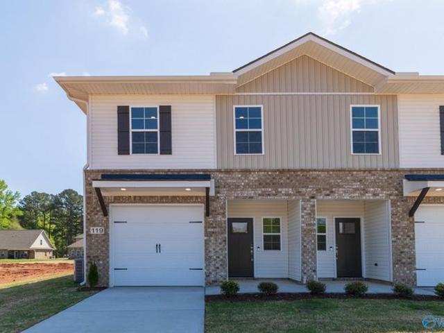 Townhouse for sale in Toney, Madison County