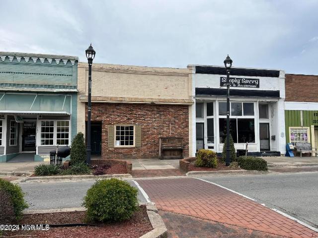 Commercial for sale in Mount Olive, North Carolina