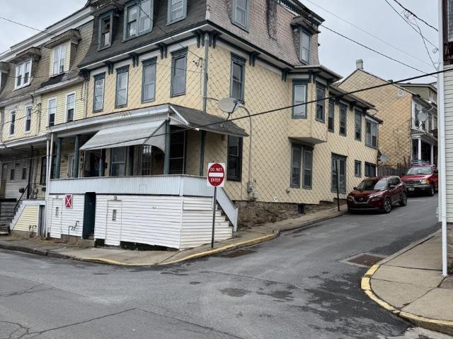 Townhouse for sale in Shamokin, Pennsylvania