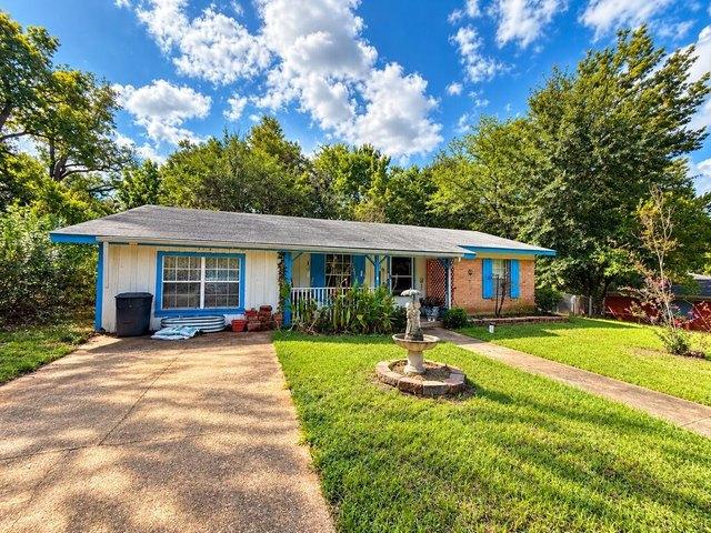 House for sale in Crockett, Texas
