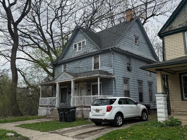 House for sale in Elyria, Ohio