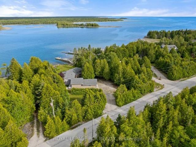 House for sale in Ontario