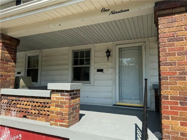 Duplex for rent in Dayton