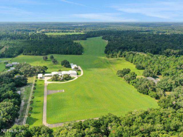Property for sale in Pomona Park, Florida