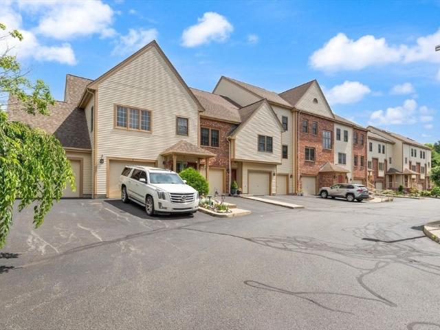 Townhouse for rent in Massachusetts