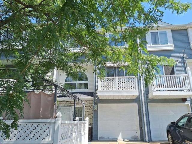 Townhouse for sale in Staten Island Townhouse for sale in Staten Island