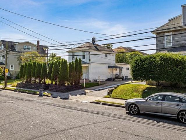House for sale in Monmouth, New Jersey