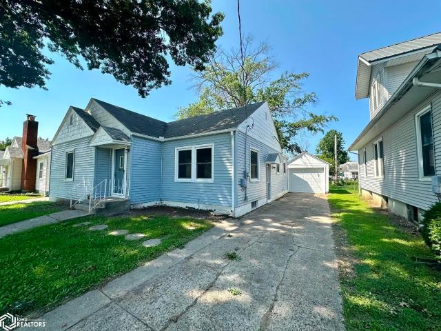 House for sale in Ottumwa, Wapello County