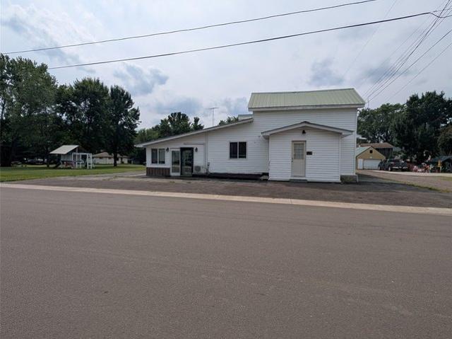 House for sale in New Auburn, Wisconsin