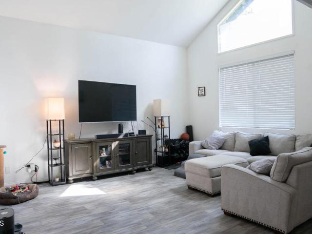 Condo for sale in Santa Paula, California