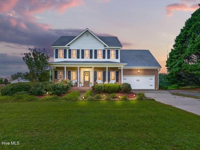 House for sale in Four Oaks, North Carolina