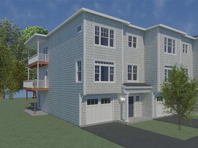 Townhouse for sale in South Portland, Maine