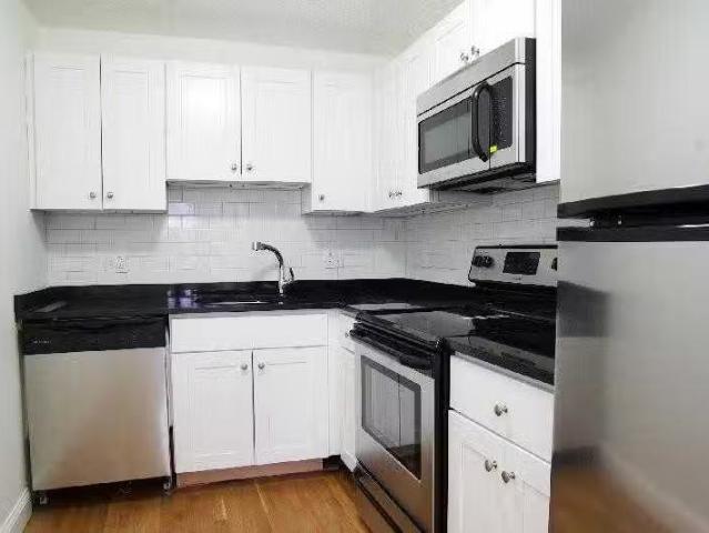 Condo for rent in Brighton
