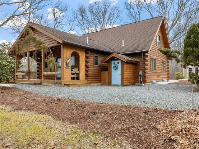 Property for sale in Cataumet, Massachusetts