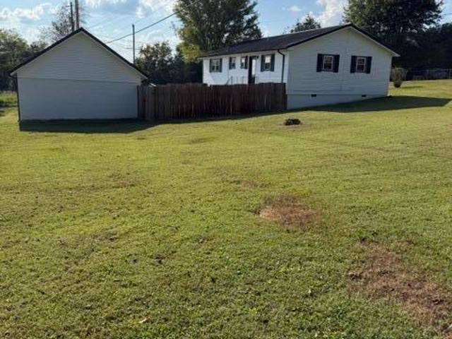 House for sale in Ewing, Lee County