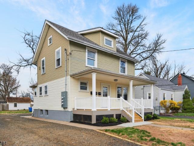 House for sale in Middlesex, New Jersey