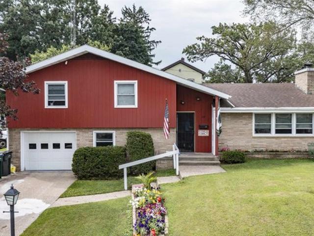 House for sale in Waupaca, Wisconsin