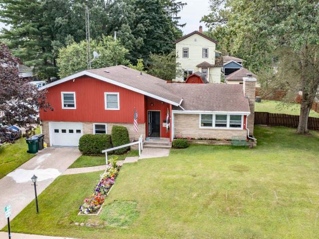House for sale in Waupaca, Wisconsin