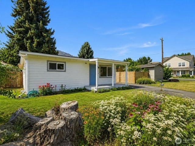 House for sale in Chelan, Washington
