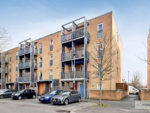 Apartment for rent in London Borough of Newham, Greater London