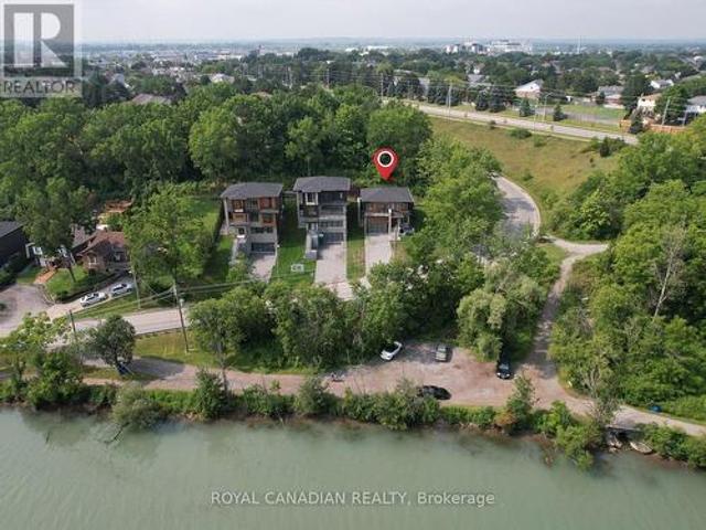 House for sale in Niagara, Ontario