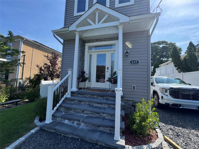 Property for rent in Smithtown, New York