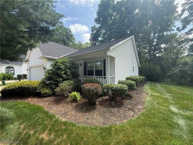Condo for sale in Madison, Ohio