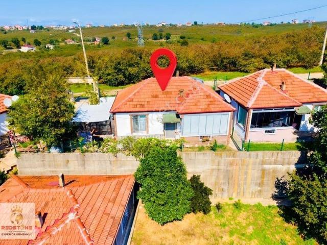 Kuzuluk Mahallesi, Karasu içerisinde satılık Villa