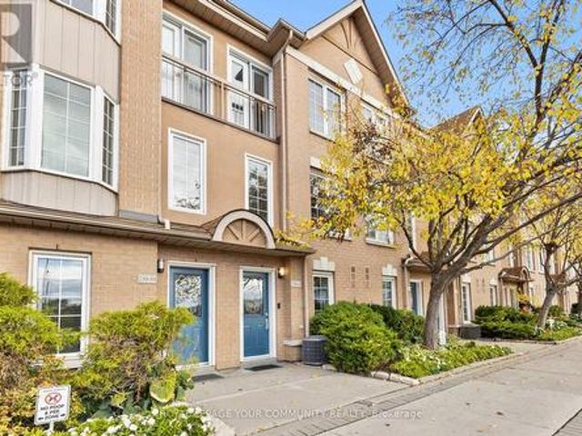 Townhouse for sale in Woburn, Ontario