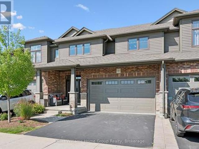Townhouse for sale in Guelph, Ontario