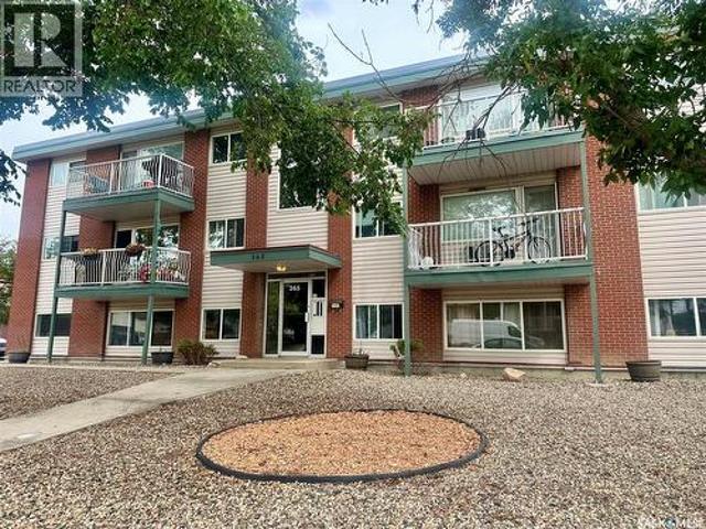 Condo for sale in Highland Park, Regina