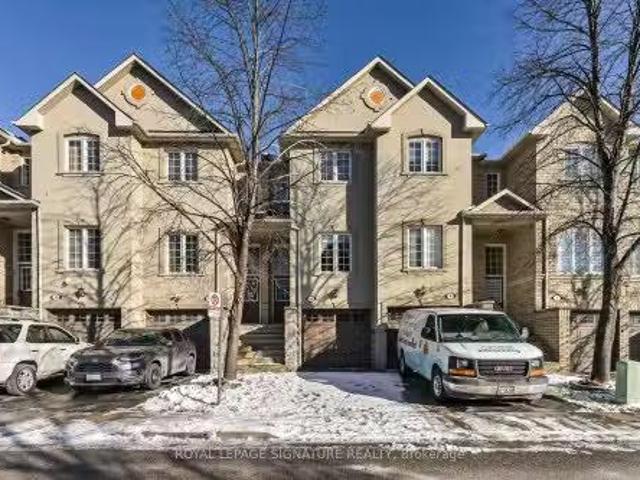 Condo for sale in Mississauga, Ontario