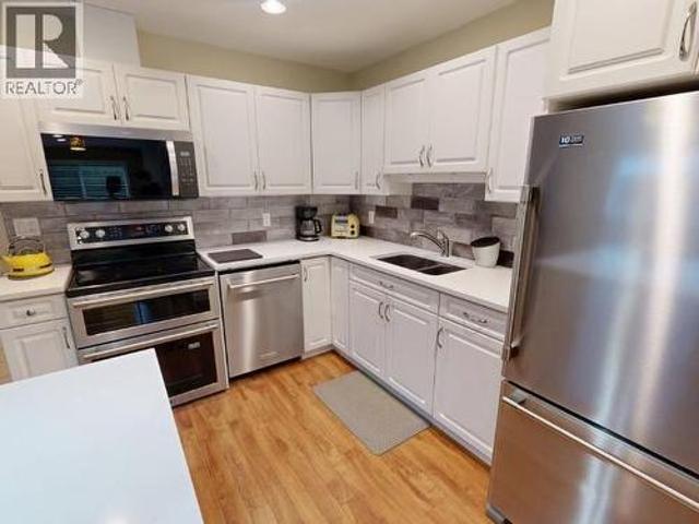 Duplex for sale in Powell River, British Columbia