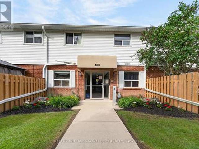 Townhouse for sale in Burlington, Ontario