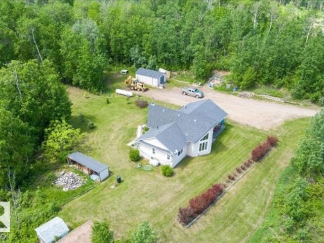 House for sale in Beaver, Alberta