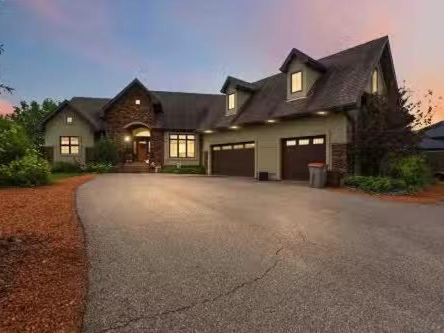 House for sale in Alberta