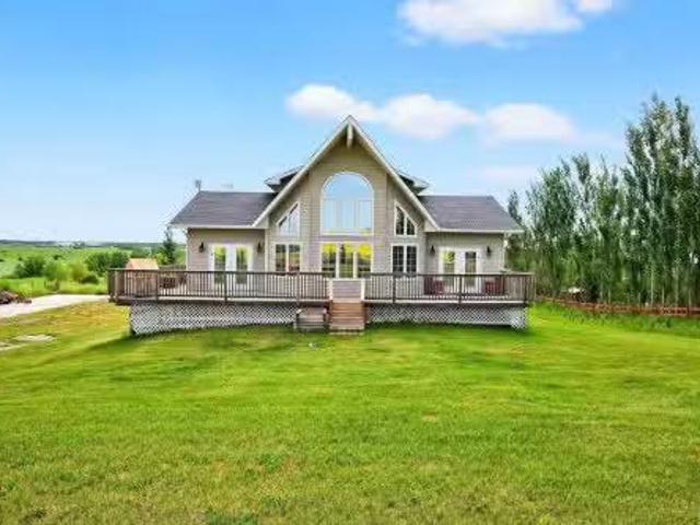 House for sale in Alberta