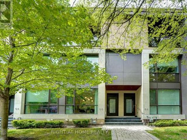 Townhouse for rent in Woburn, Ontario