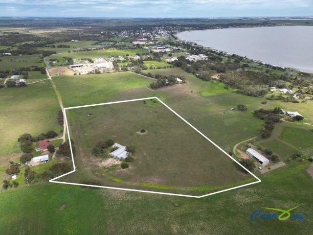 Land for sale in Meningie, South Australia