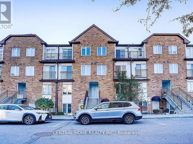 Townhouse for sale in Woburn, Ontario
