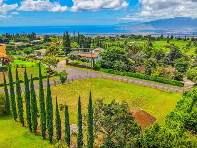House for sale in Kula, Hawaii