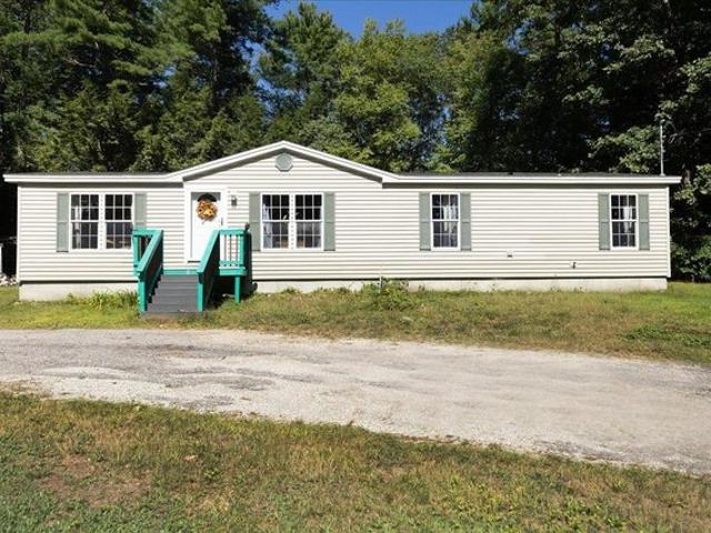 House for sale in Sandown, Rockingham County