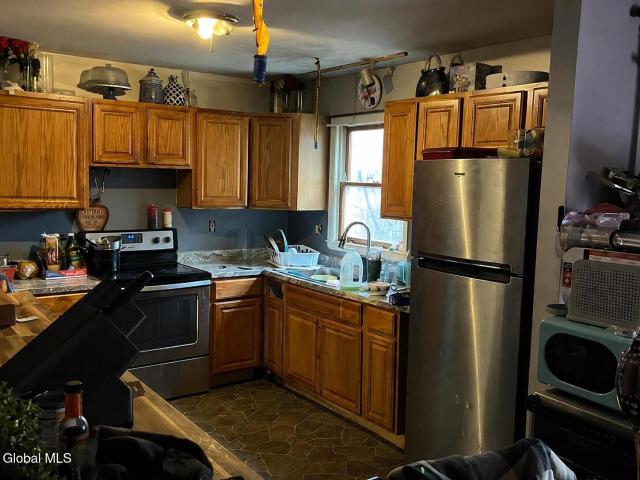 House for sale in Castleton On Hudson, New York