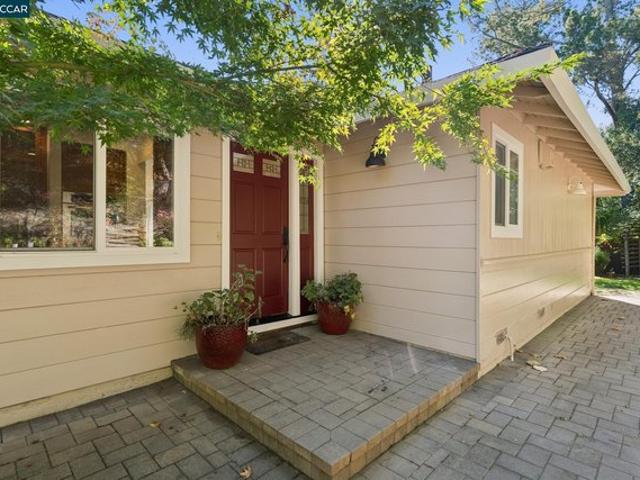House for sale in Orinda, Contra Costa County